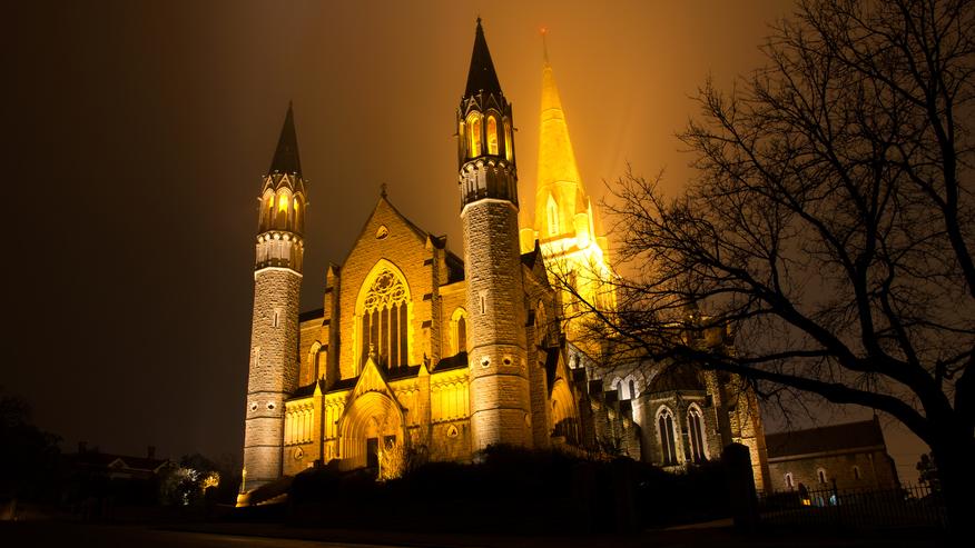石室圣心大教堂夜景图片